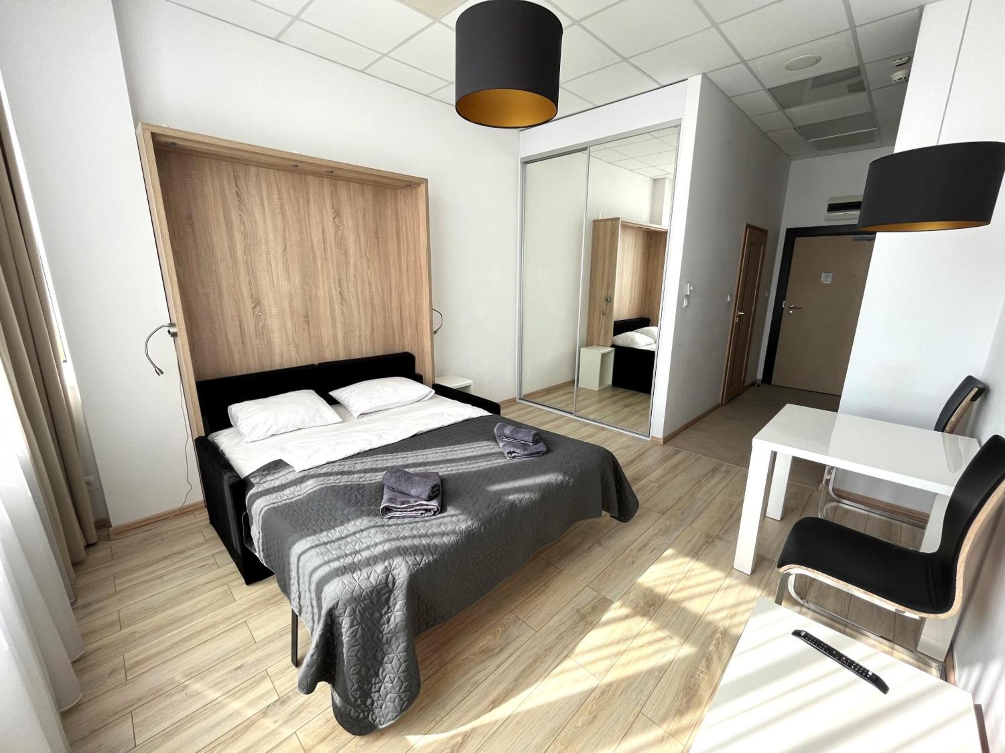 Al. Jerozolimskie 216 Perfect Apartament *